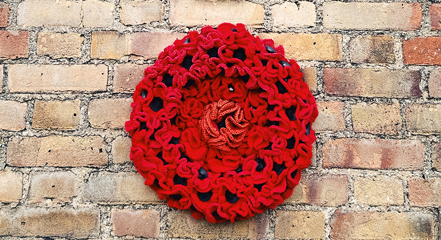 Desktop Poppy Wreath With The Ss Persia Memorial 2