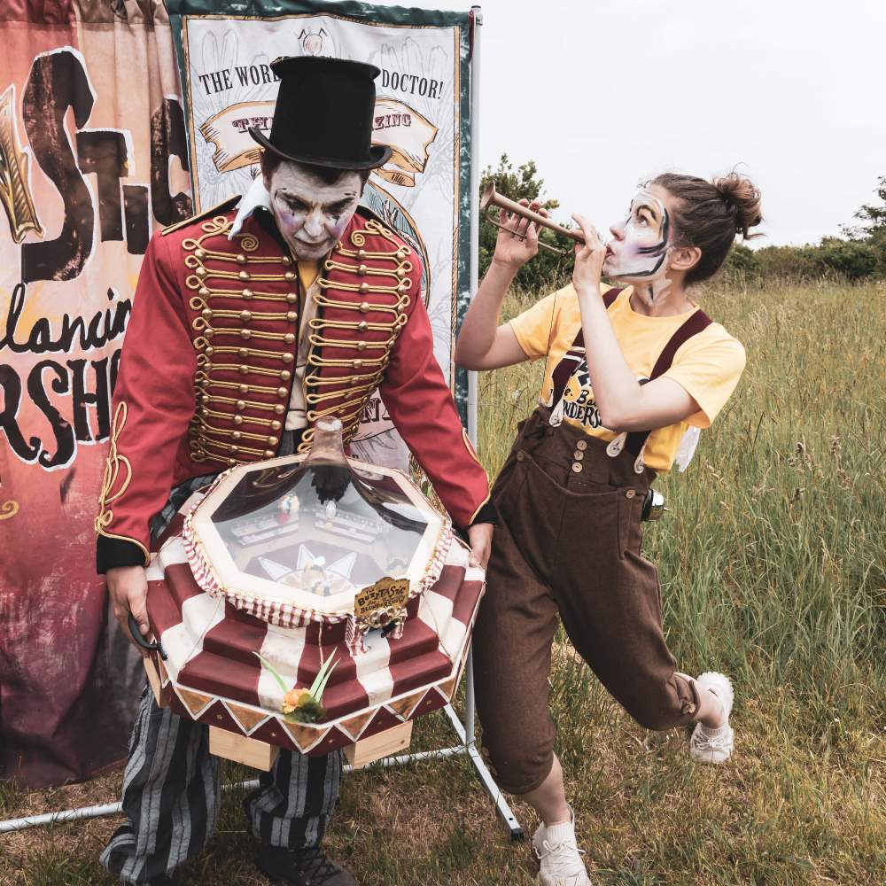 The Buzztastic Bee-Balancing Blundershow at free Buckler’s Hard Family Conservation Awareness Day